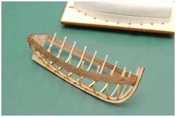 erste Planken angeklebt und Malle entfernt