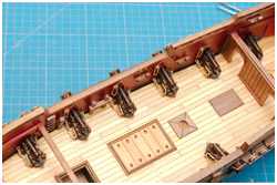 Batteriedeck bestücken