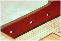 für die Sockelleiste wurde ein Dreieck- und aufgesetztes Flachprofil genutzt