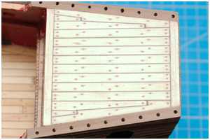 die erste Beplankung des Hüttendecks ist misslungen