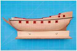 die Oberkante der Bordwand musste aufgefüttert werden