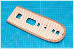 das Deck ist beplankt und geschliffen