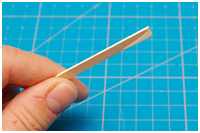 Auseinanderschneiden der beklebten Leisten