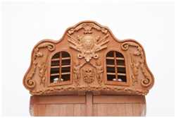 Dekor am Oberspiegel