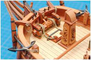 das Ankerkabel läuft durch die Fallrohre ins Kabelgatt