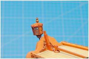 das Türchen zum Wechseln der Kerze