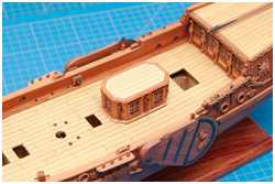 fertiges Oberlicht mit Dekor