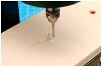 Sponung in den Kiel fr&auml;sen