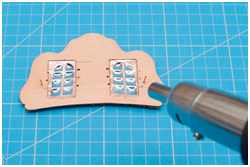 Verglasung des Oberspiegels in Wölbglas-Optik