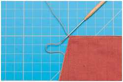 Seitenliek durch das Oberliek stecken