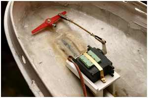 Rudermaschine liegend einbauen