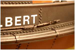 stabile Ösen am Schanzkleid