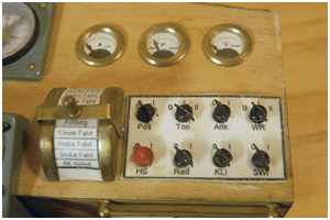 Anzeigen, Maschinentelegraf und Schalterkonsole