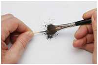 imitierte Metallbeschläge