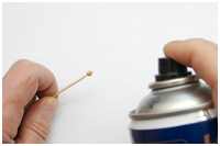 imitierte Metallbeschläge