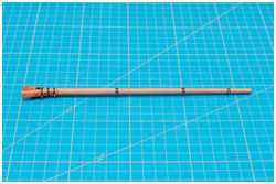 Beschläge an der Gaffel