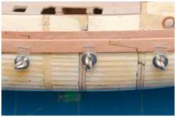 Laschungen in Leisten einarbeiten