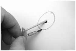 ovale Löcher in schiefen Wänden