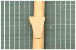 Details spaltfrei mit Rundhölzern verkleben