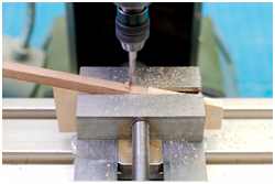 Kerbung an Holzstützen